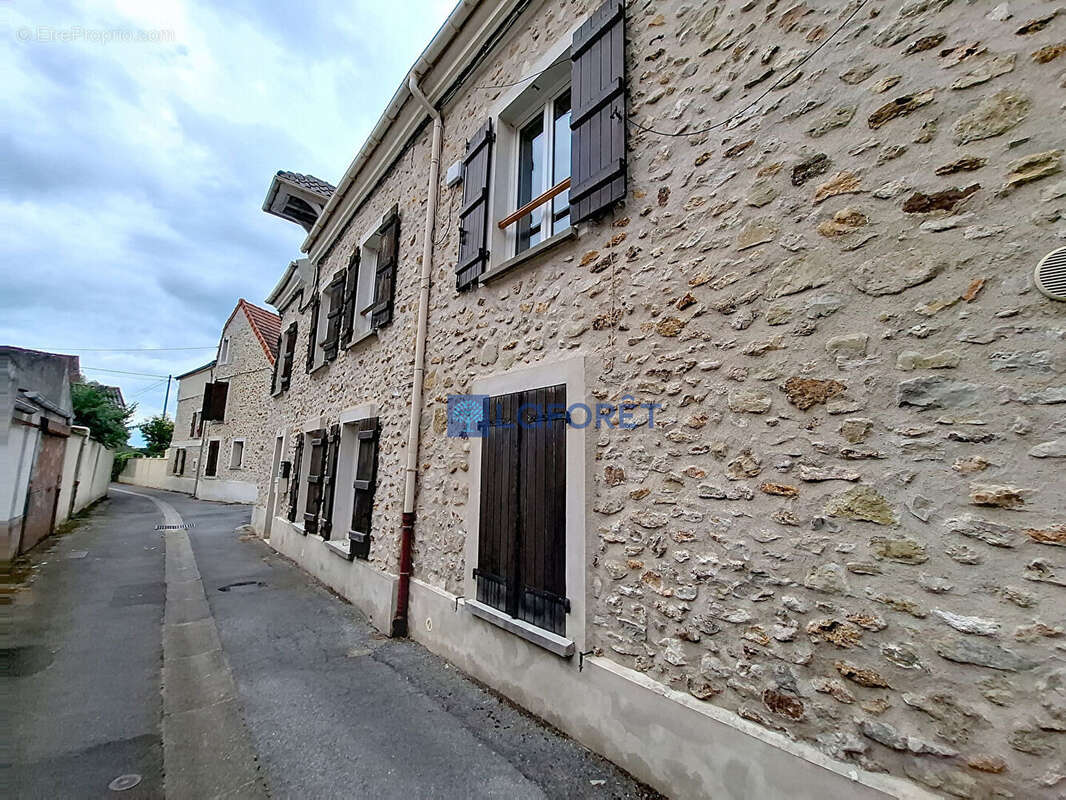 Appartement à TRILBARDOU