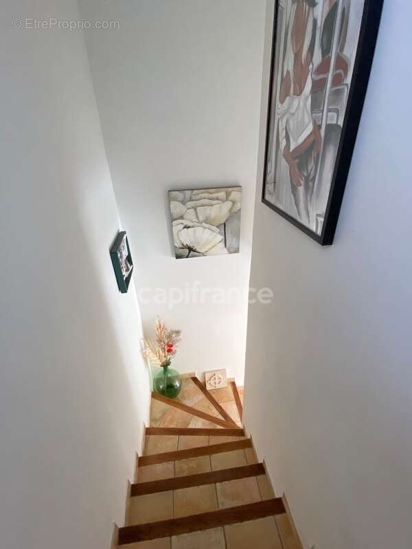 Maison à vendre 5 minutes d’Uzès : Villa lumineuse T5 116 m2 avec piscine, garage, terrain 1200m2 - photo 18