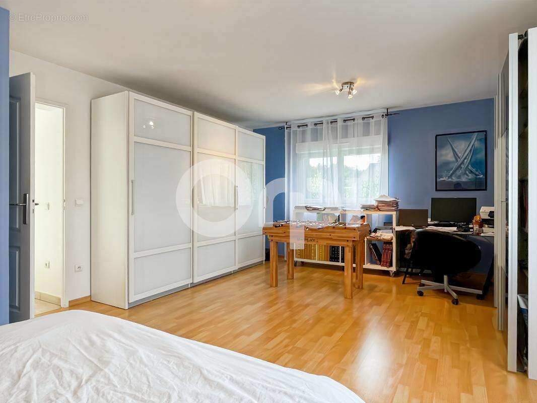 Maison à SAINT-SEBASTIEN-DE-MORSENT