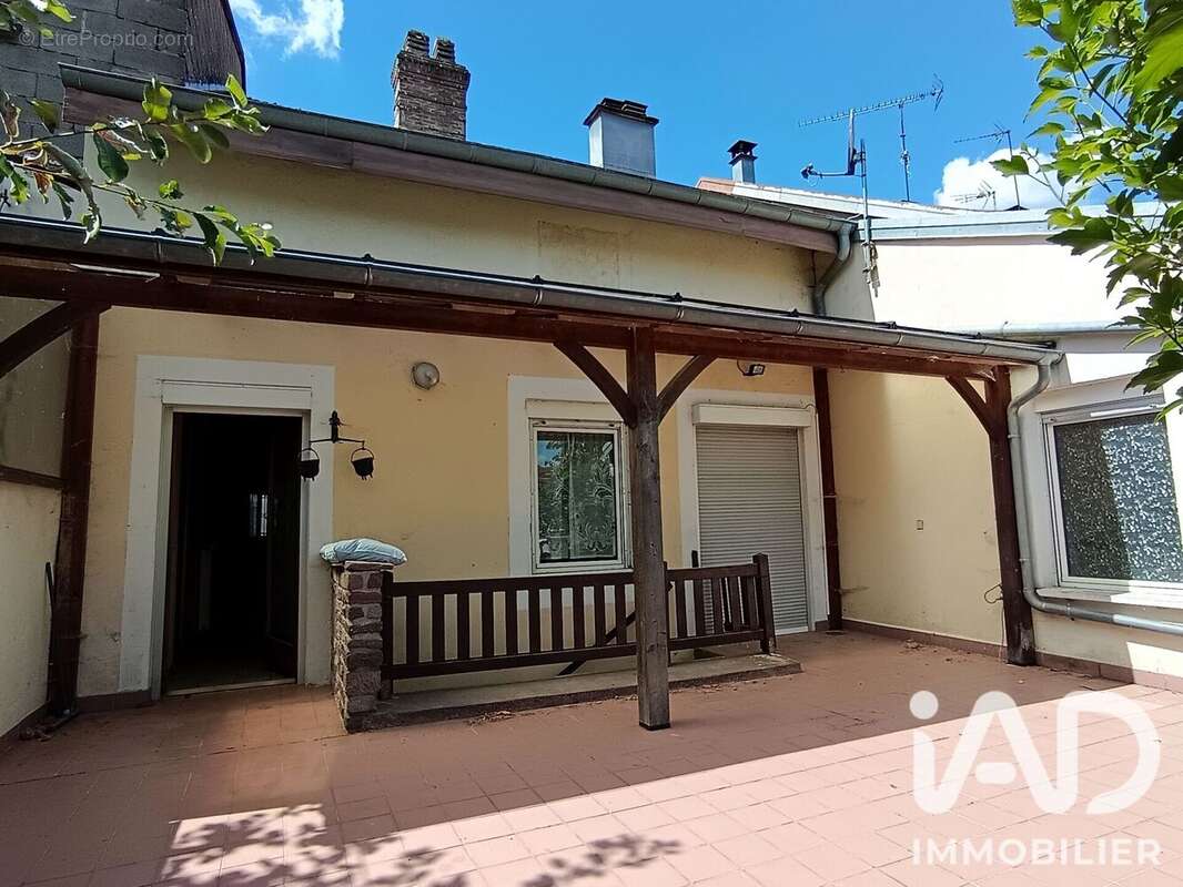 Maison 141 m² à Saint-Loup-Sur-Semouse  - photo 2