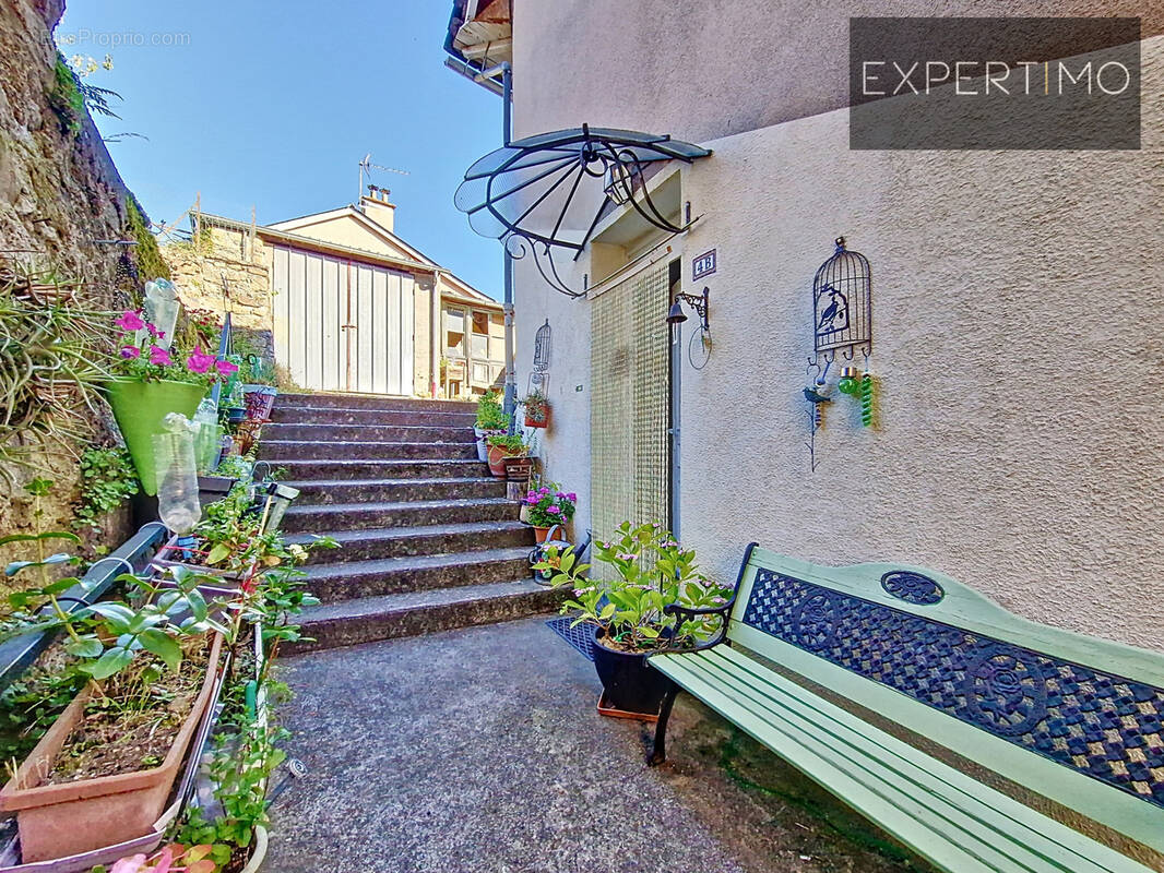 Maison à CASSAGNES-BEGONHES