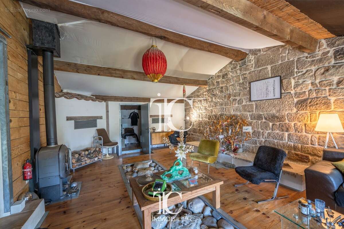 Maison à CHAMBONAS