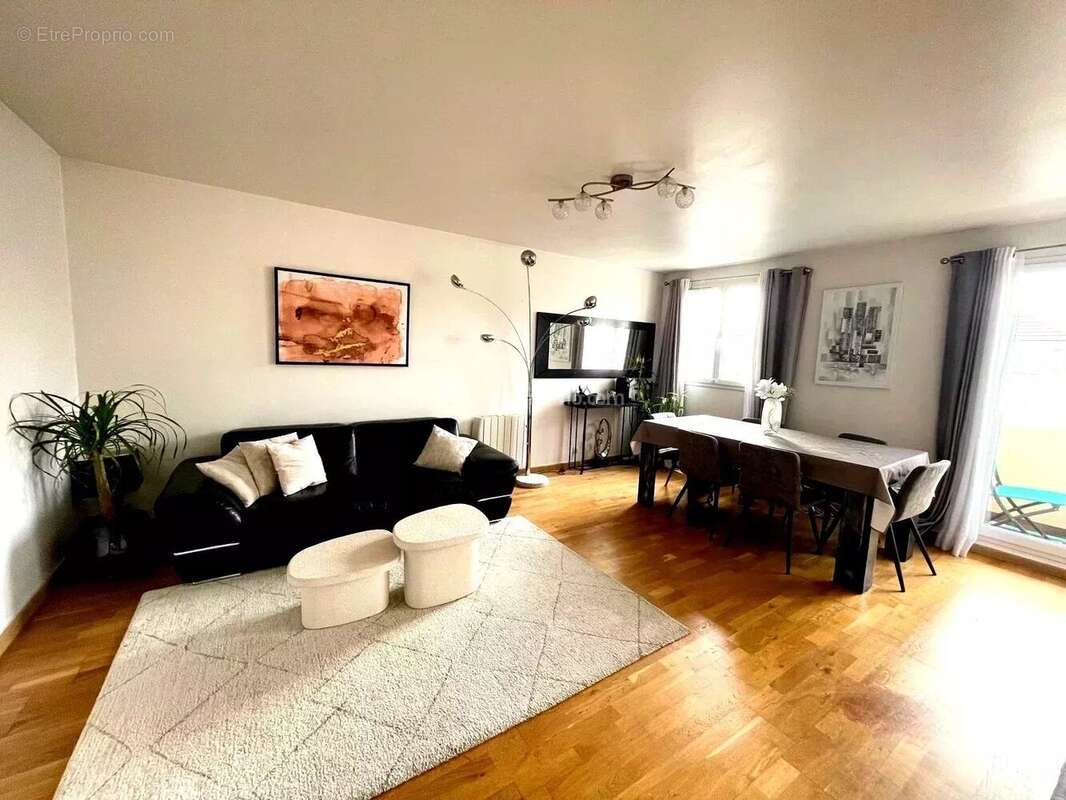 Appartement à MAGNY-LE-HONGRE