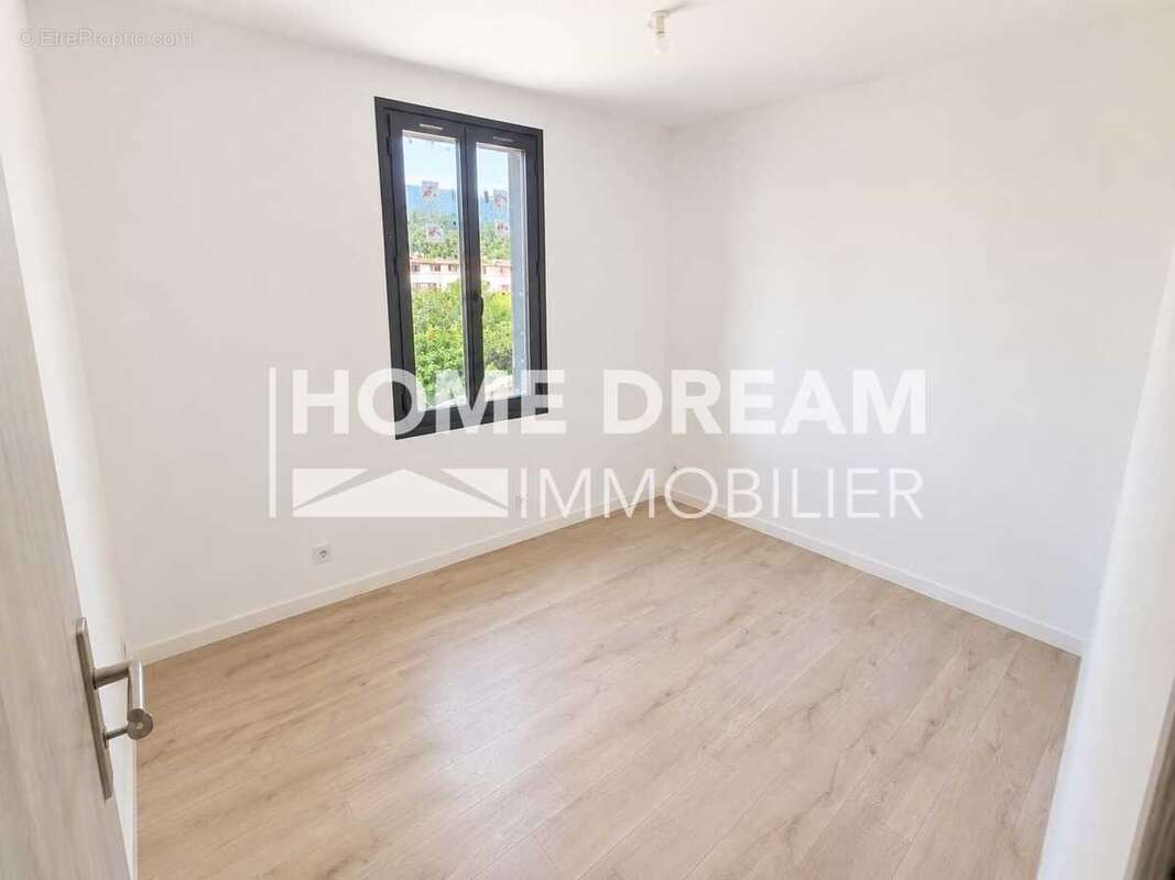 Appartement 40 m² à Toulon  - photo 5