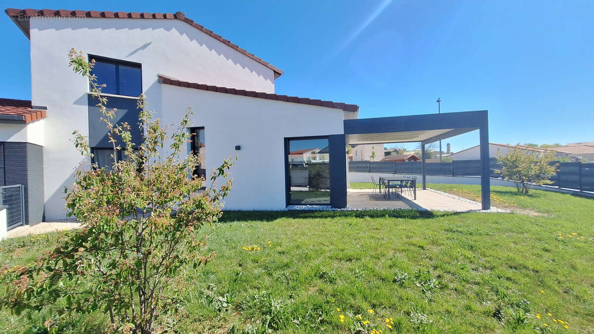 Maison à COURNON-D'AUVERGNE