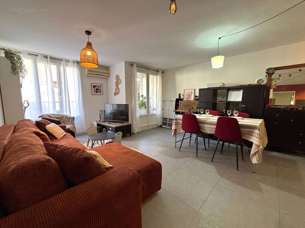 Appartement à MARSEILLE-2E