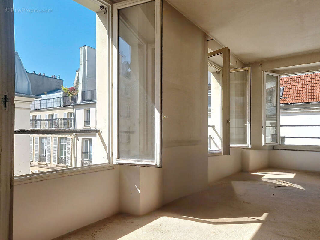 Appartement à PARIS-2E