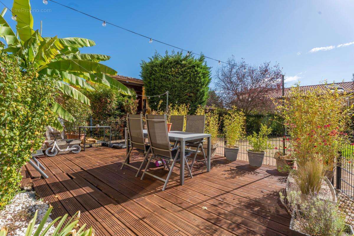 Appartement à BULLY