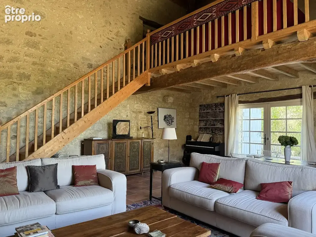 Rénovation spacieuse au cur d'un village gascon - photo 4