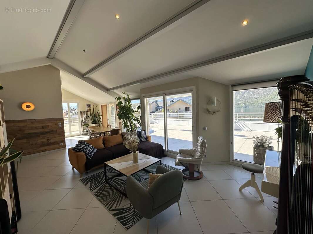 Appartement à AIX-LES-BAINS