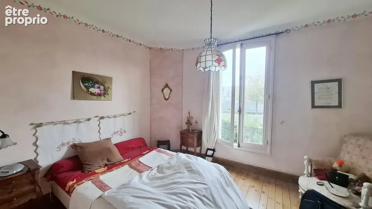 Maison 4 chambres à vendre à Vichy, quartier Les Romains avec grand jardin. - photo 11