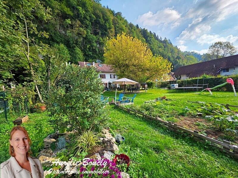 Maison à ENTRE-DEUX-GUIERS