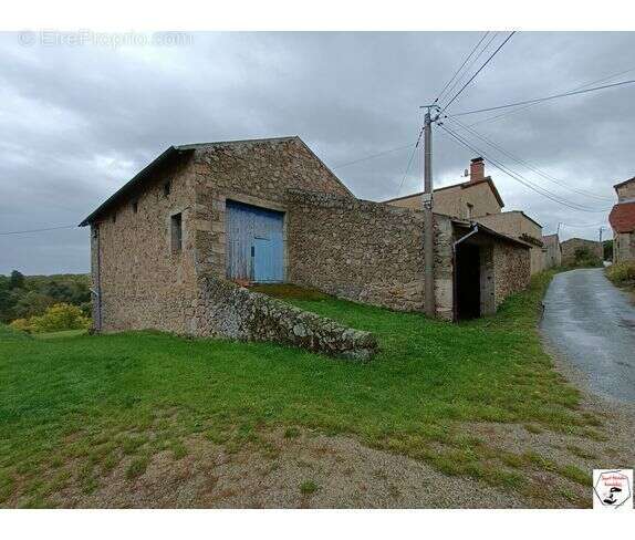 Maison à COLOMBIER-LE-VIEUX
