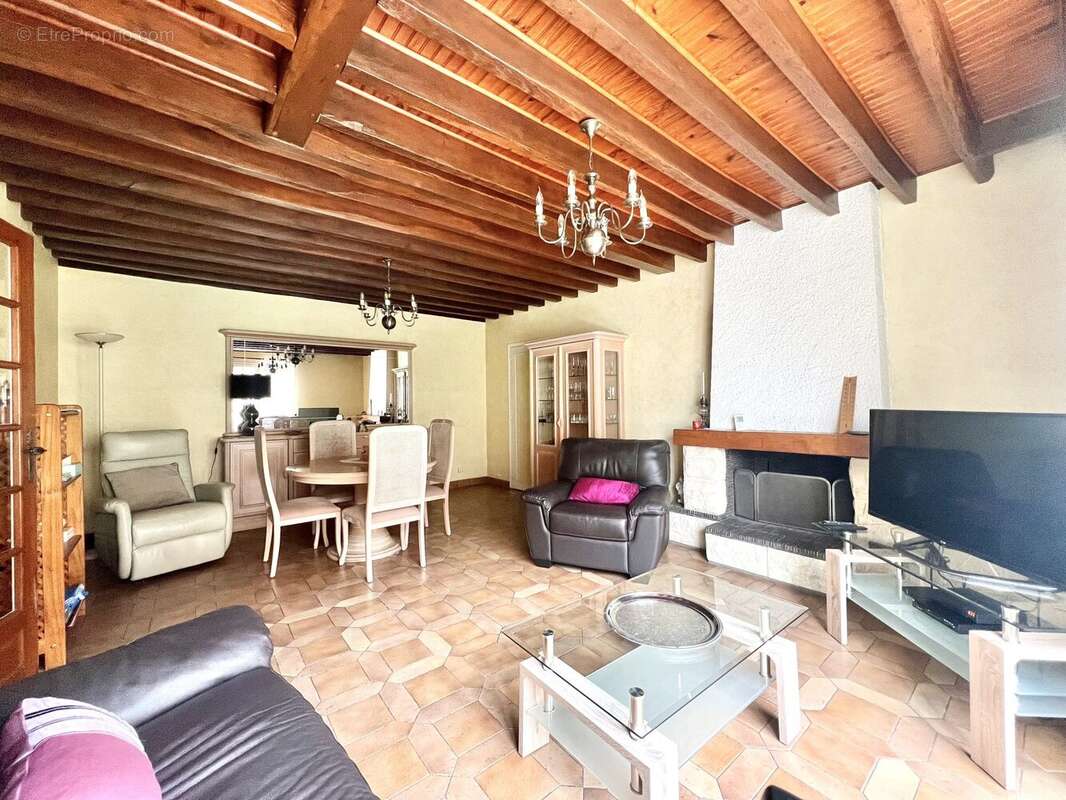 Maison à LE MESNIL-EN-THELLE