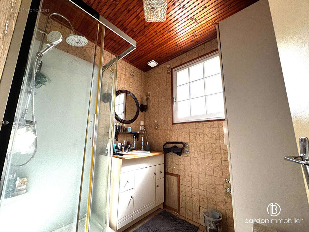Maison 7 pièces  -147 m² - Environnement calme - photo 10