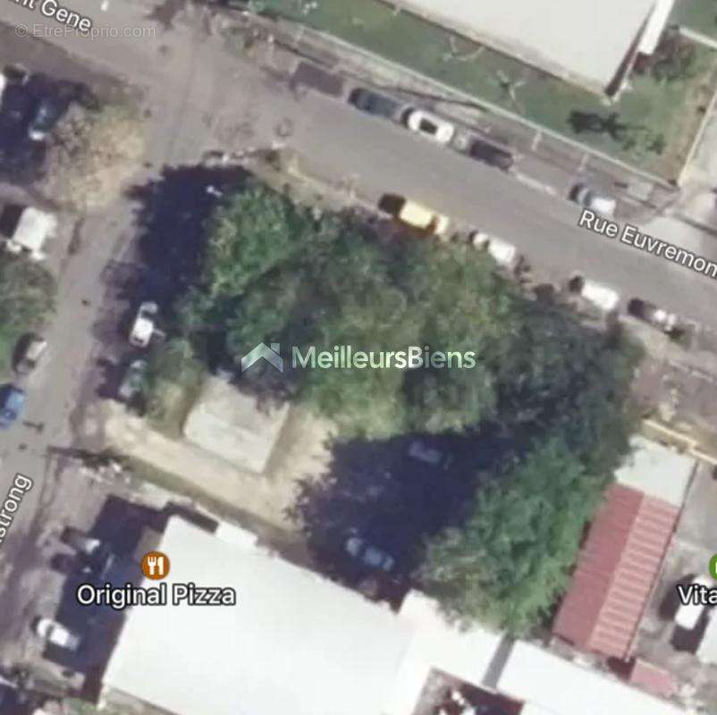 Commerce à POINTE-A-PITRE