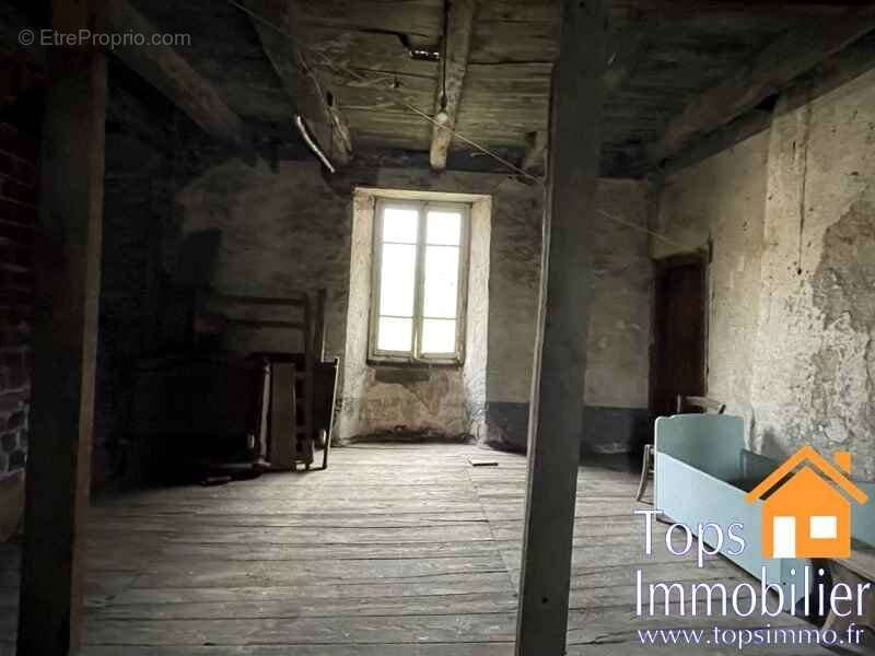 Maison à LA CAPELLE-BLEYS