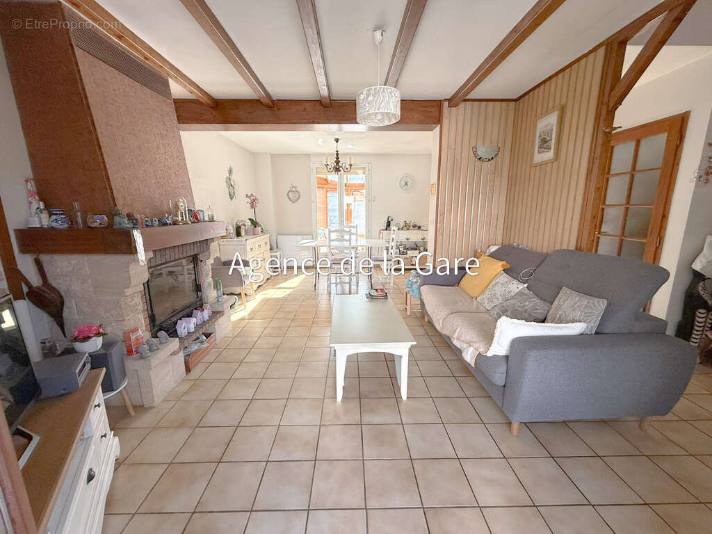 Maison à SARTROUVILLE