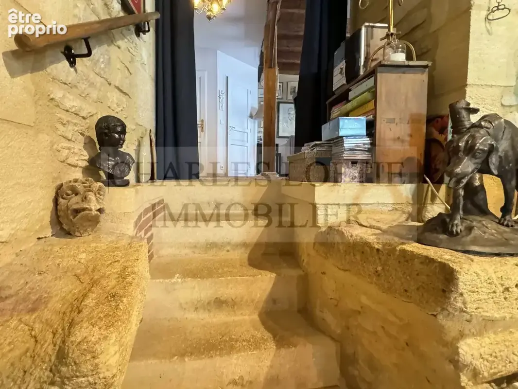 Jolie maison en pierre avec terrasse dans un village dynamique avec commerces en Bouriane - photo 6