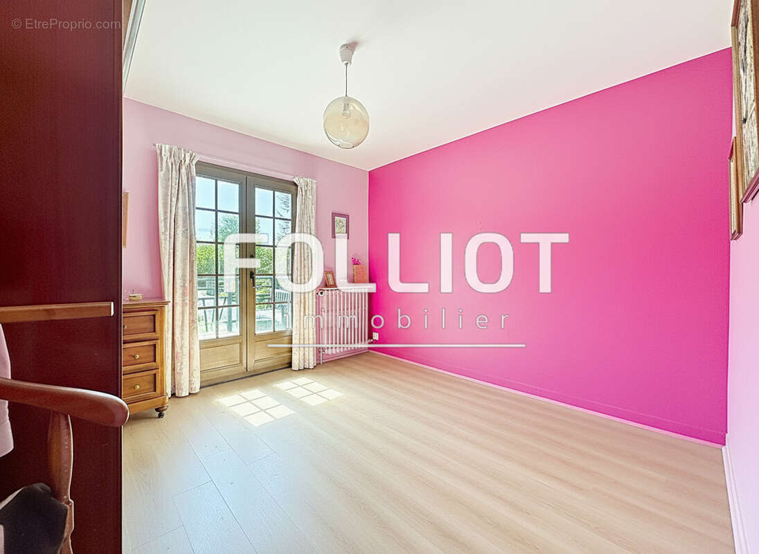 À vendre Maison Saint Planchers 7 pièce(s) 145 m2 - photo 7