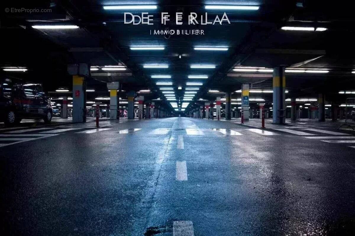 Parking à PARIS-15E