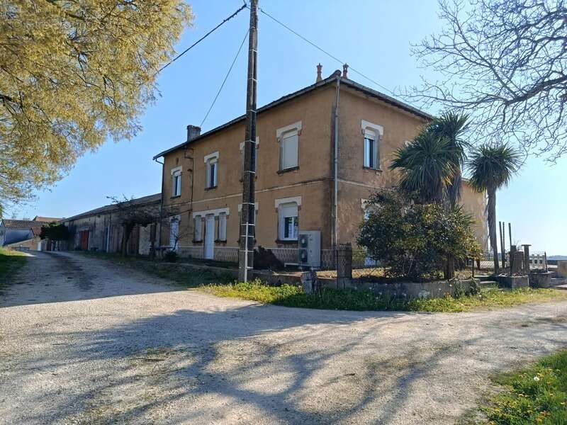Maison à MONBAZILLAC