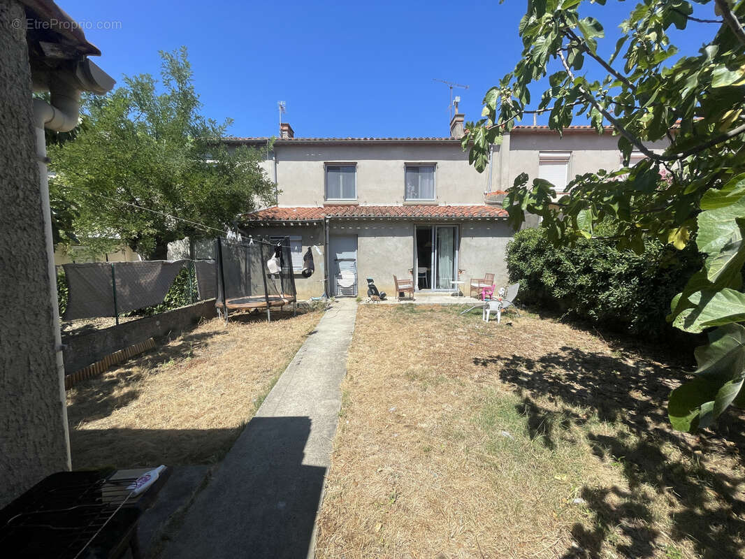 5 pieces - maison - jardin - garage - photo 11