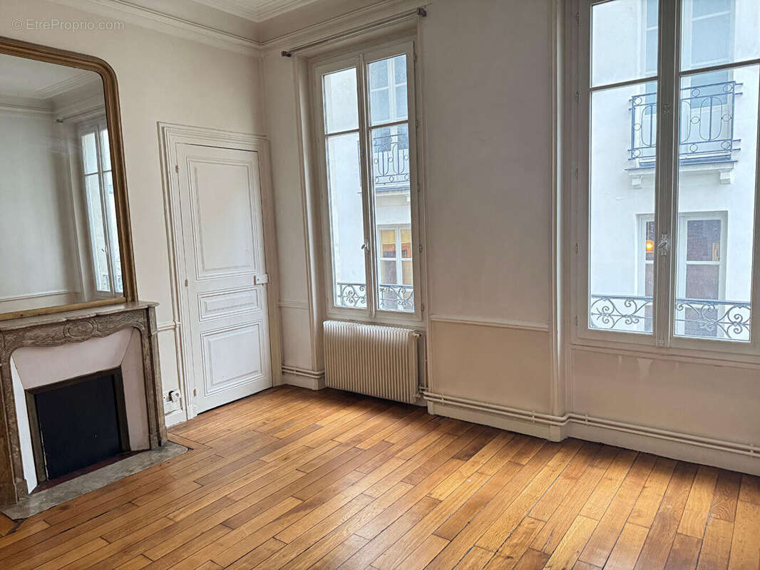 Appartement à PARIS-6E