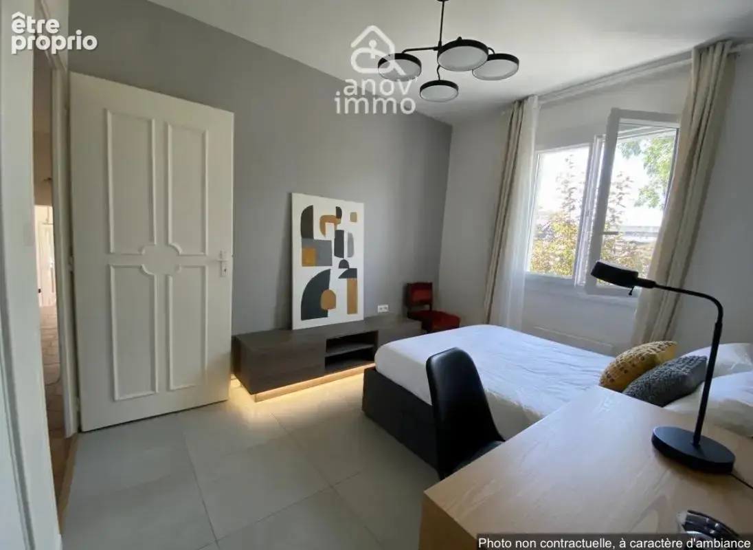 CHAPONOST -- Maison familiale de 240 m2 avec piscine, terrai - photo 16