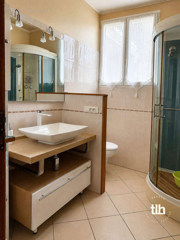 Maison 184 m² à Grenade  - photo 8