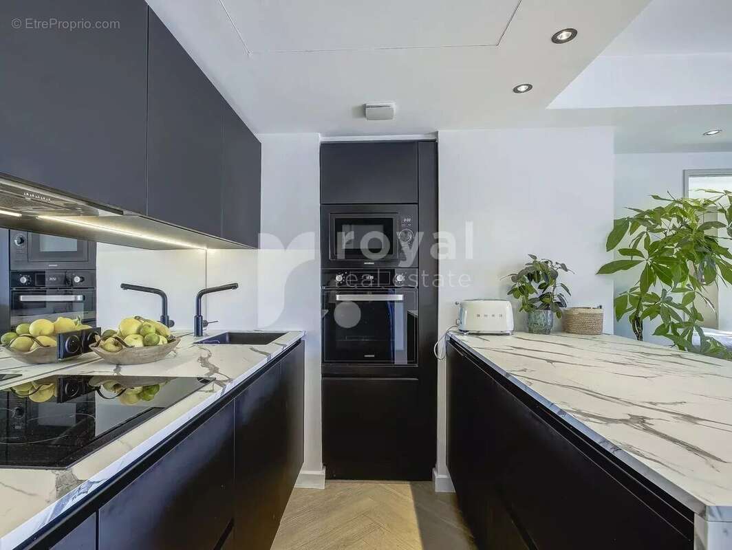 Appartement à MOUGINS