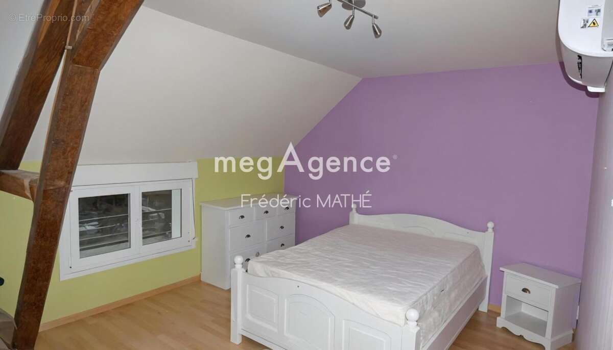 Maison à DOMMARTIN-LETTREE