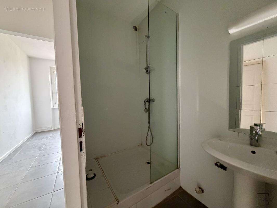 Appartement à LEZIGNAN-CORBIERES