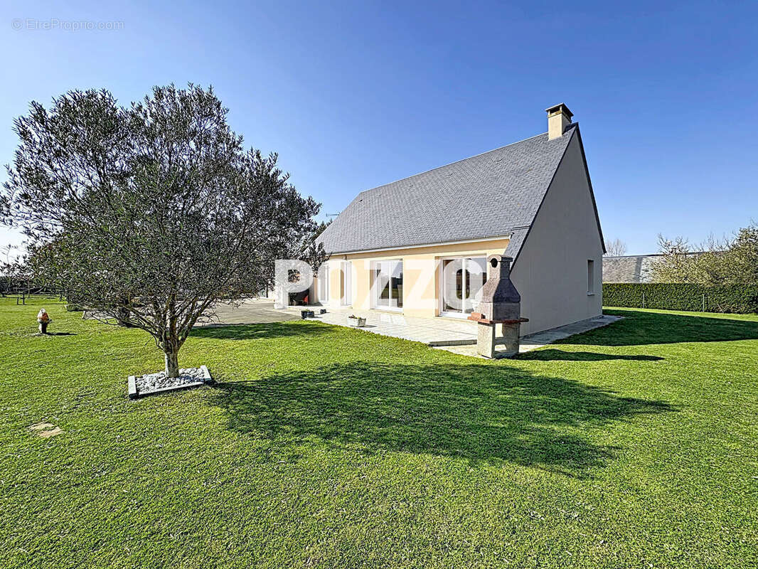 Maison à LINGREVILLE