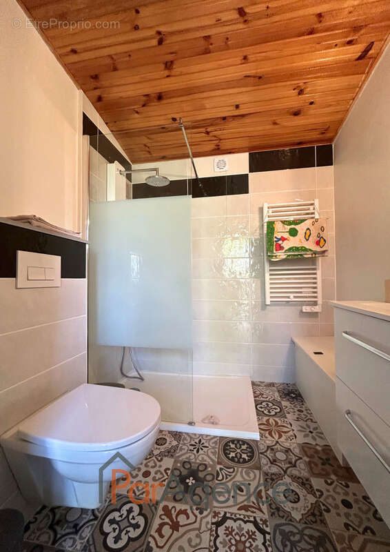 Maison à SAINT-JUST-LUZAC