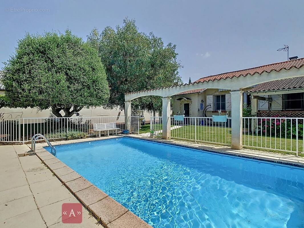 Maison à SAINT-SULPICE