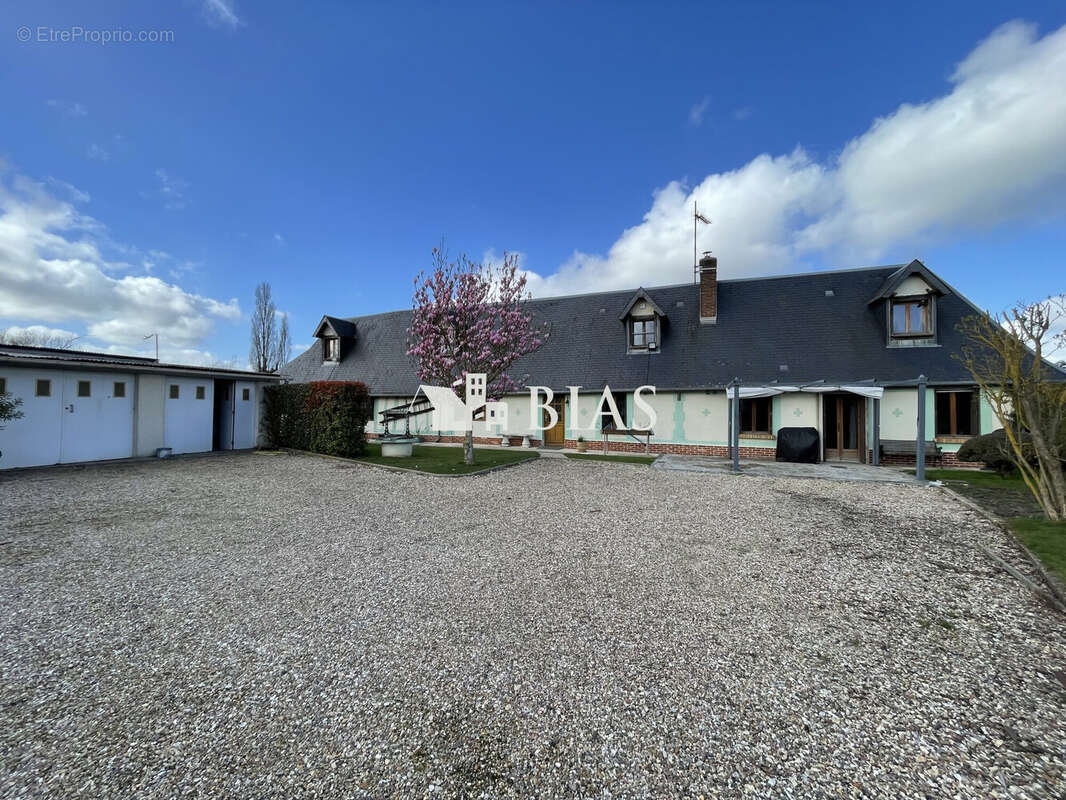 Maison à LE GROS-THEIL