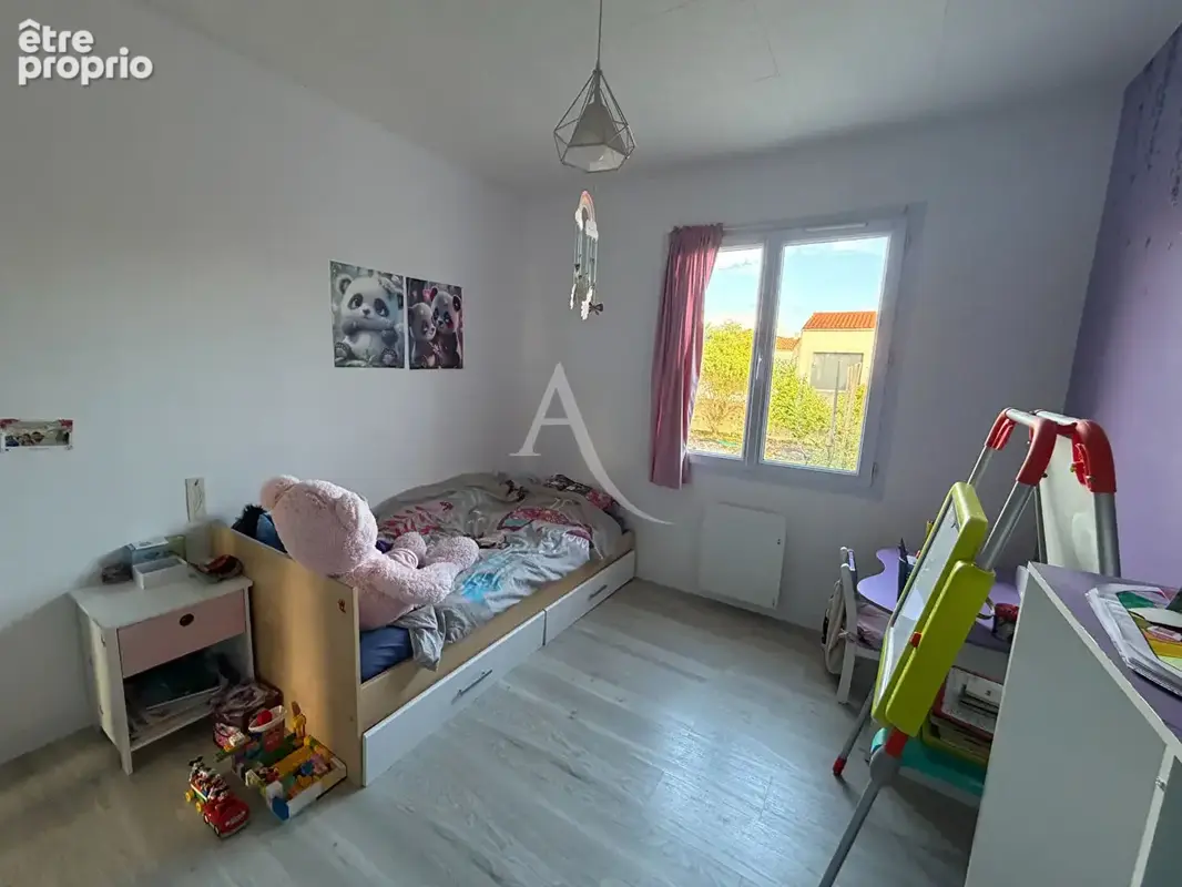 Maison plain pied à vendre à Aizenay à proximité des écoles - photo 8