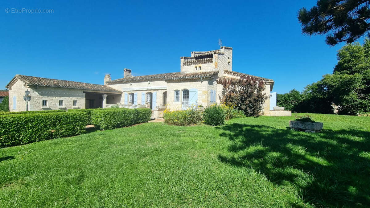 Maison à CAZES-MONDENARD