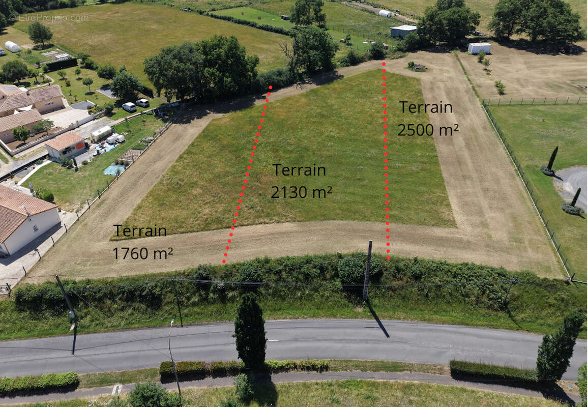 Terrain 1759 m² à Montmorillon  - photo 5