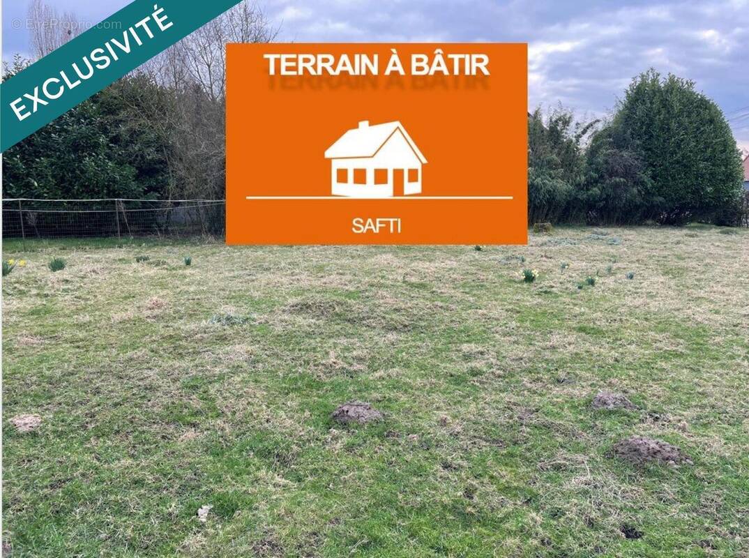 Photo 1 - Terrain à PONT-SUR-SAMBRE