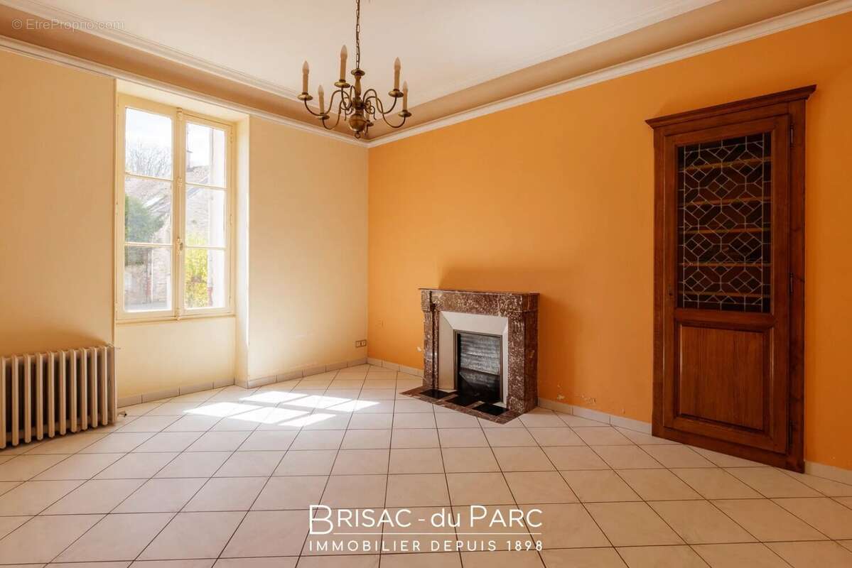 Maison à SAINT-JULIEN