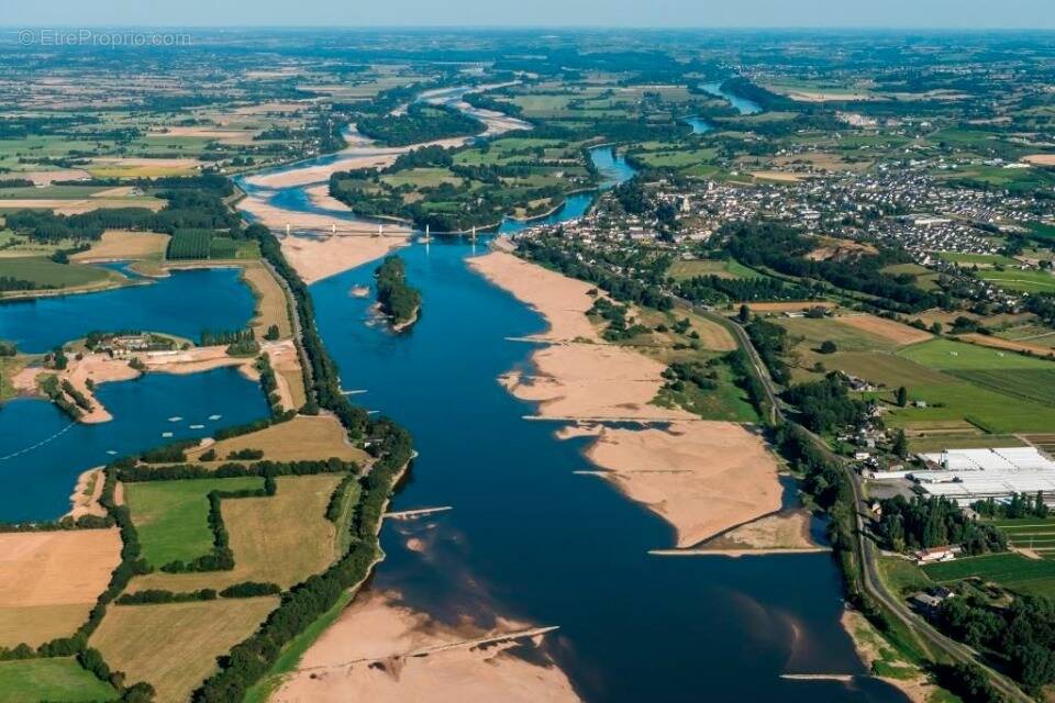 Terrain à MONTJEAN-SUR-LOIRE