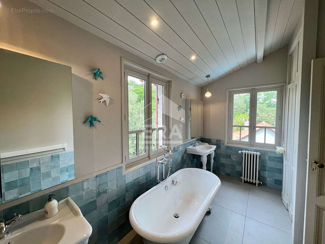 Maison à LE BOUSCAT