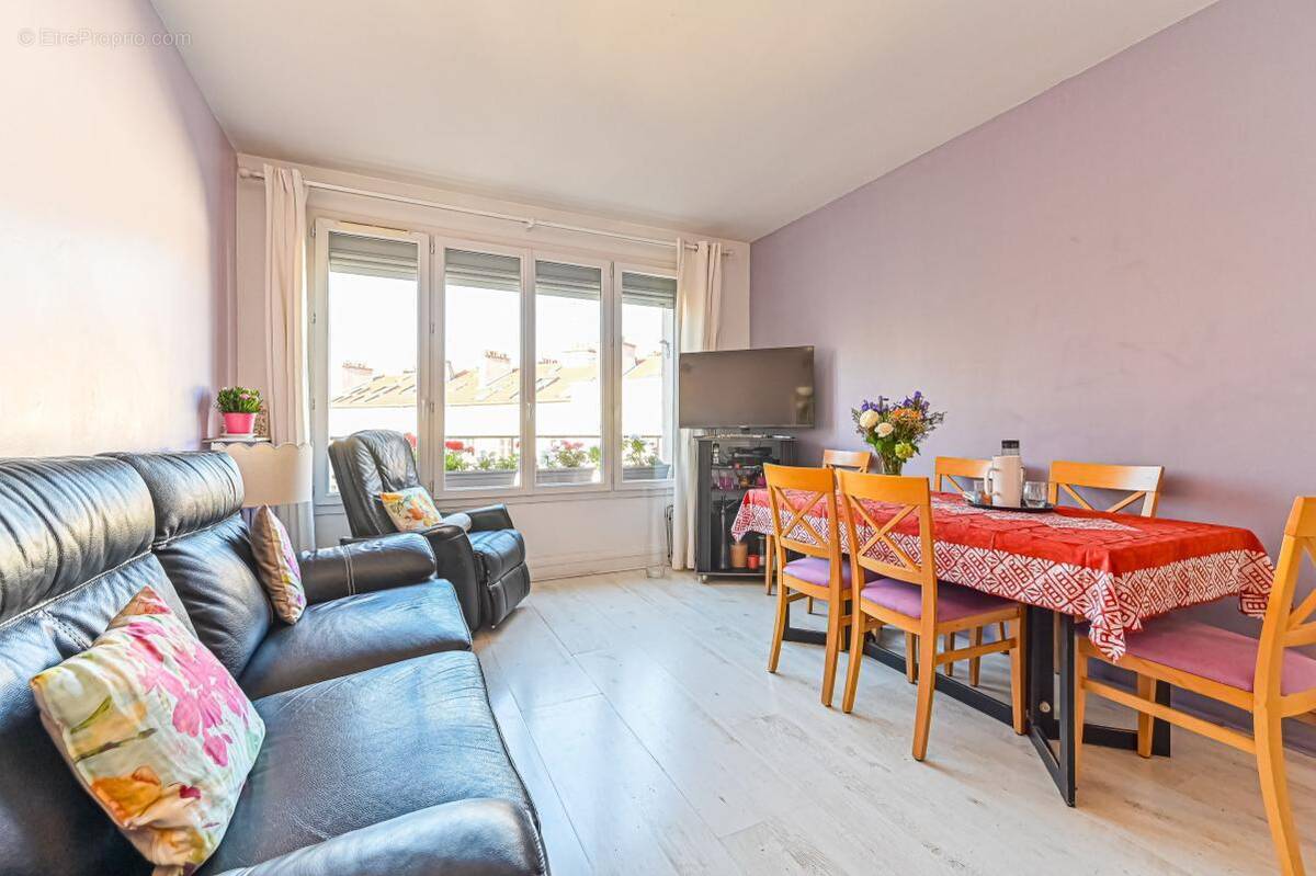 Appartement à PARIS-11E