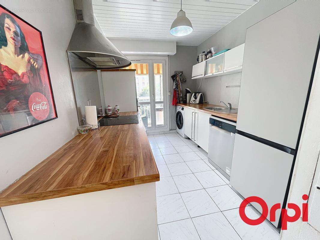 Appartement à MARSEILLE-10E