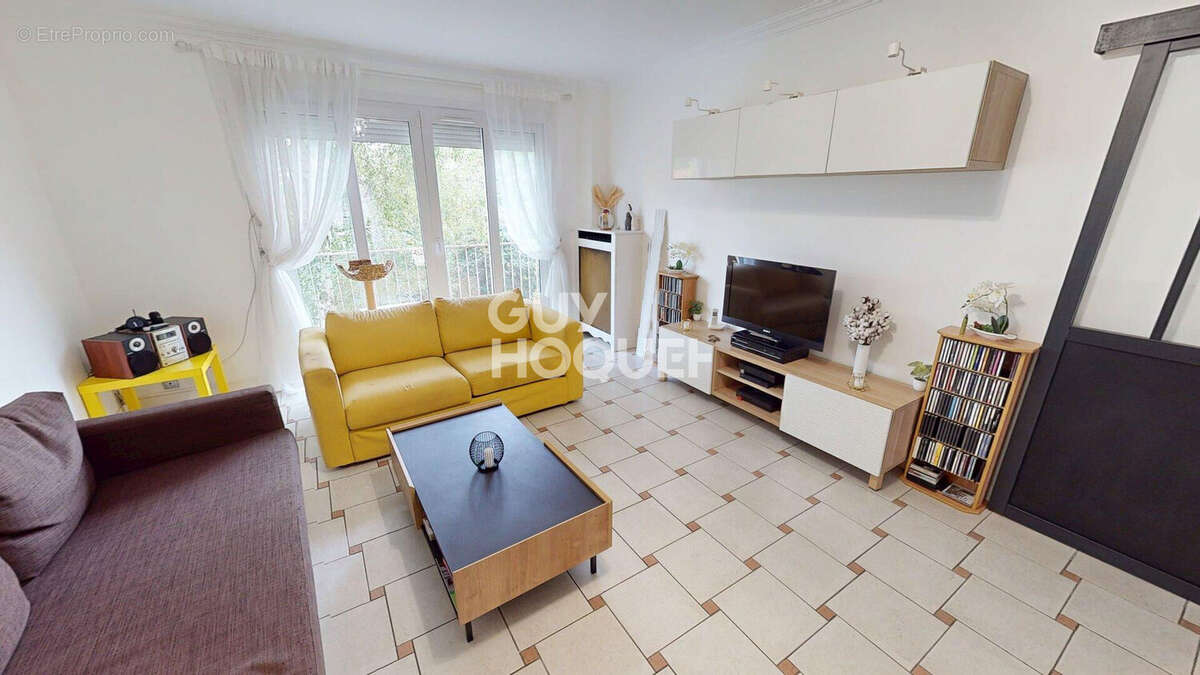 Appartement à LES PAVILLONS-SOUS-BOIS