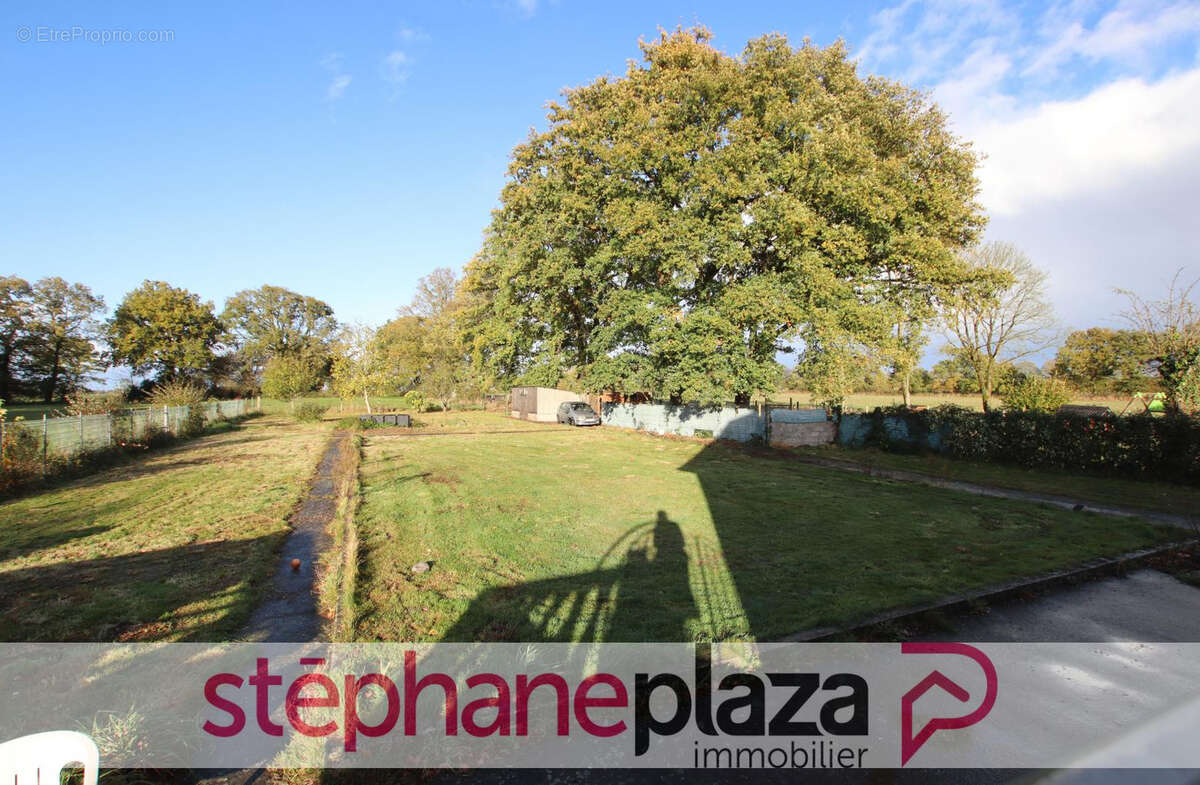 Maison à ARGENTRE-DU-PLESSIS