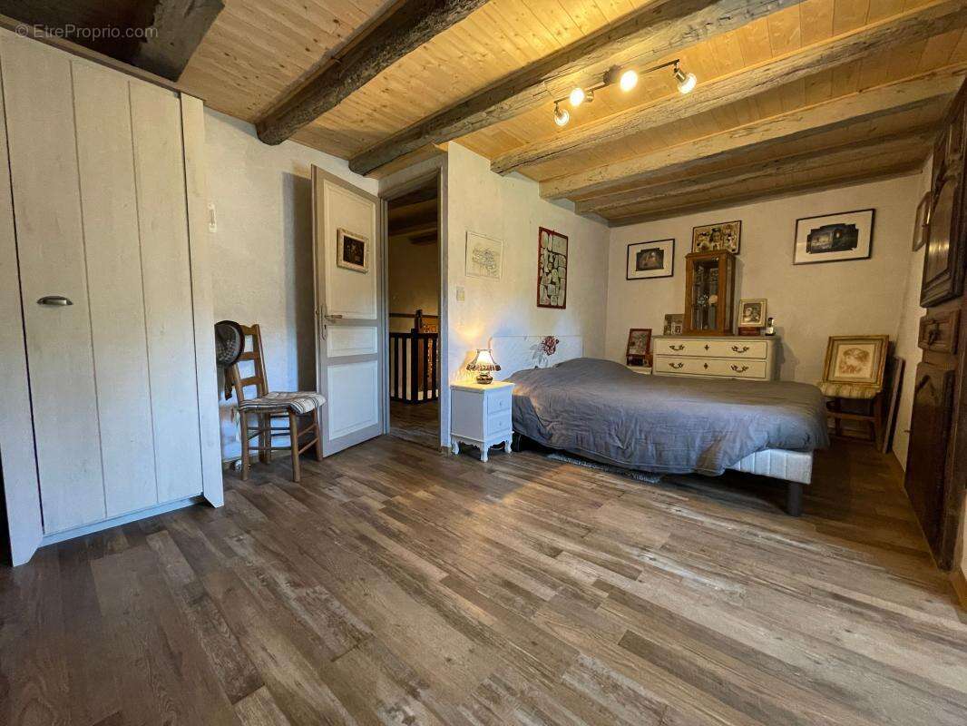 Maison à SAINTE-ALVERE