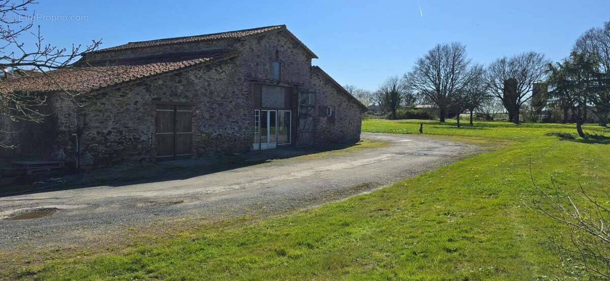Maison à CHAVAGNES-EN-PAILLERS